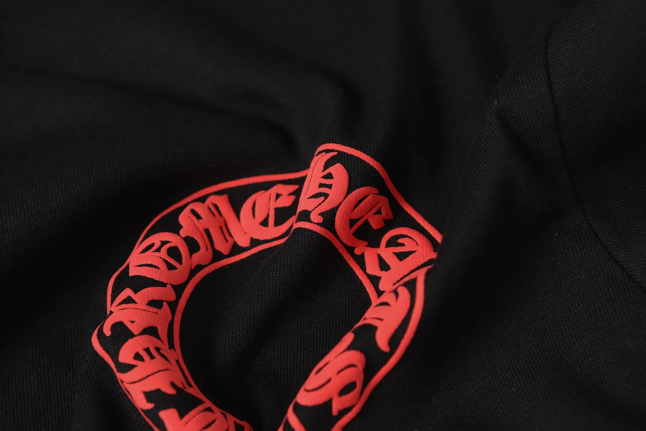 P160 Cross-border model. Those who pursue quality, please do not place an order. -Chrome Hearts/Chrome Heart Sanskrit Cross✝️Print popular long-sleeved T-shirt -High weight, high density and high quality. The wool is soft, delicate and skin-friendly. It feels soft and silky. It has excellent warmth and skin-friendly properties.